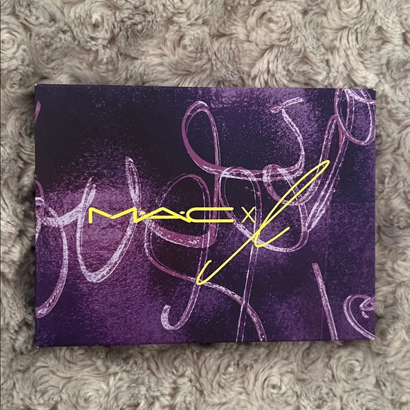 MAC x L Limited Edition Eye Shadow Palette BNIB - Picture 4 of 12